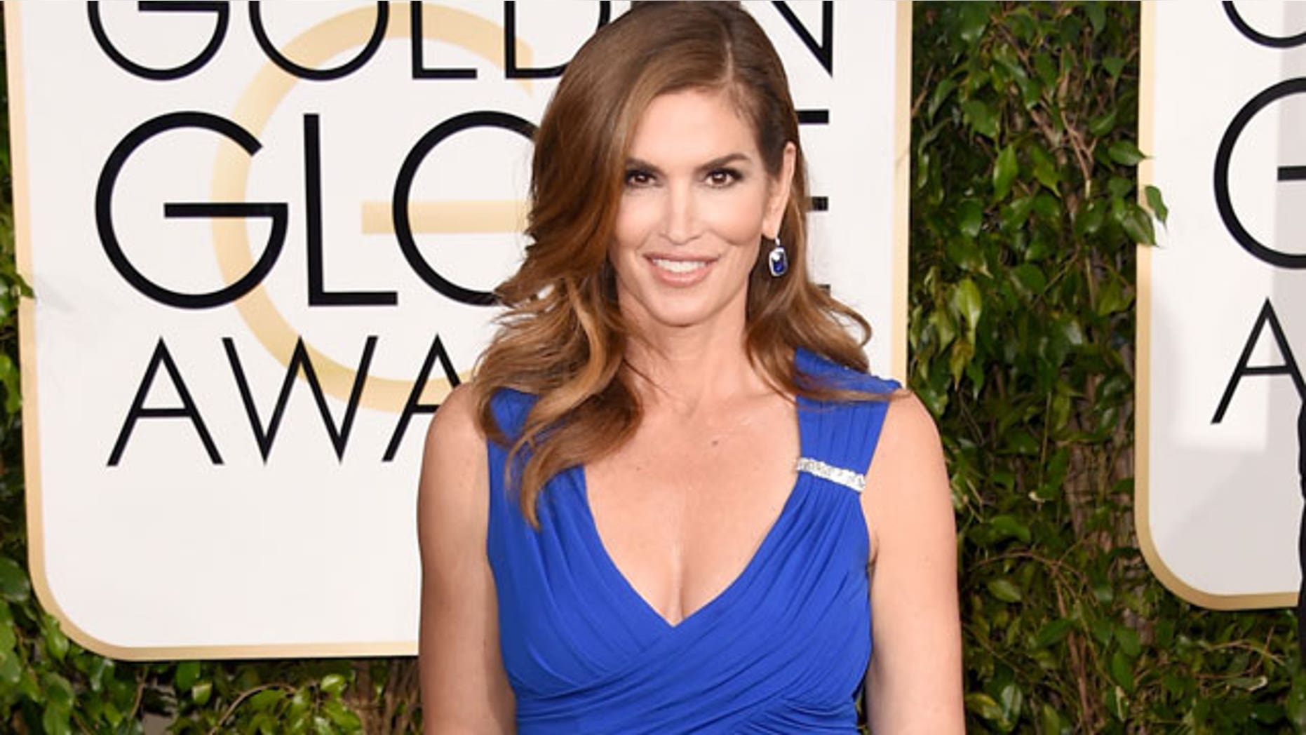 Veteran supermodel Cindy Crawford explains why she still poses nude at 53.