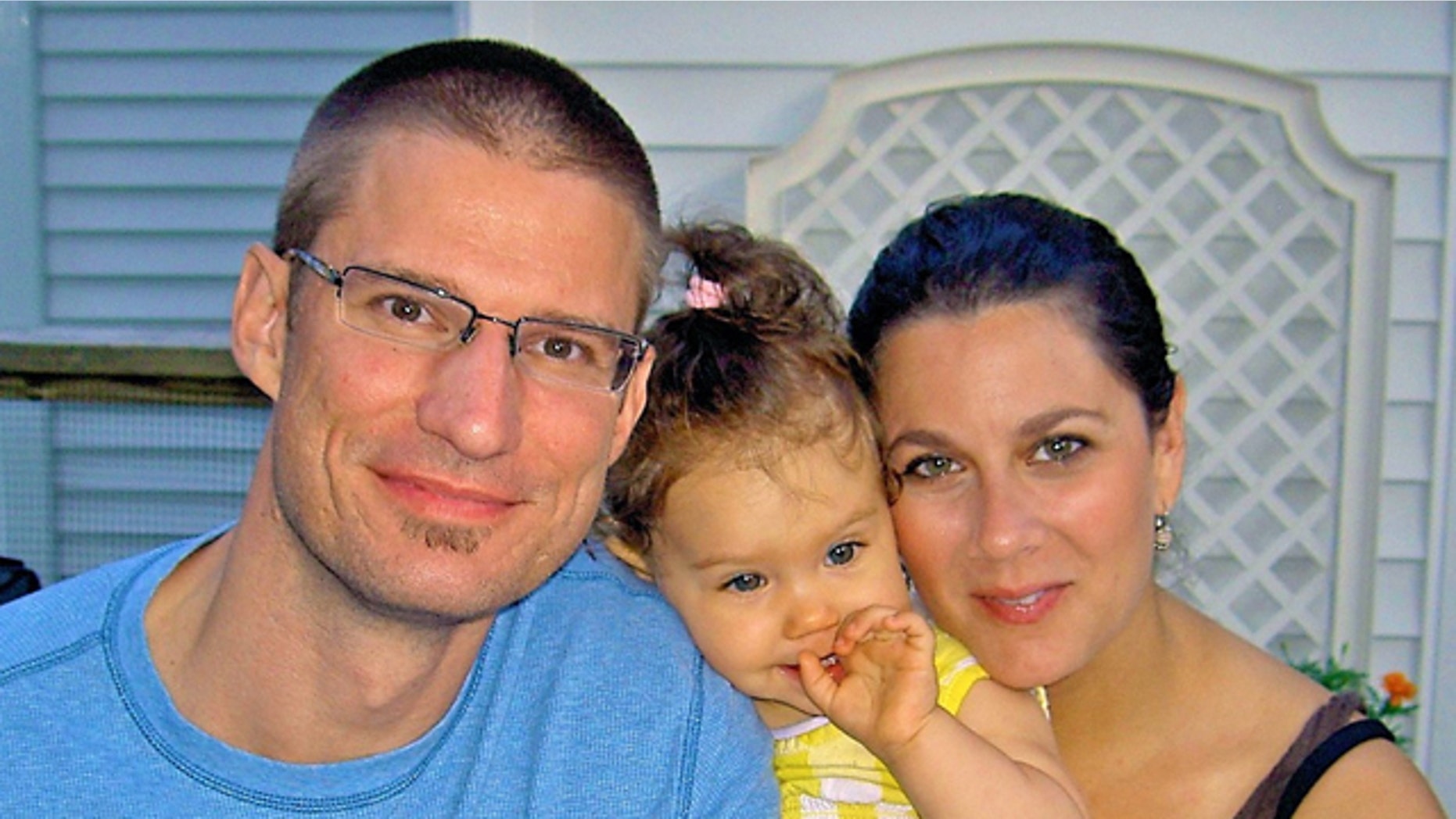 Nathan, Sadie and Elisa Bond