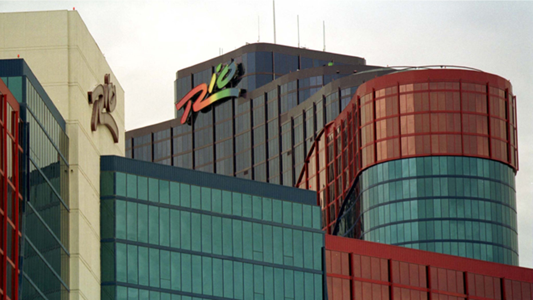 Adults and children traveling with a football team came down with flu-like symptoms during a stay at the Rio casino in Las Vegas.