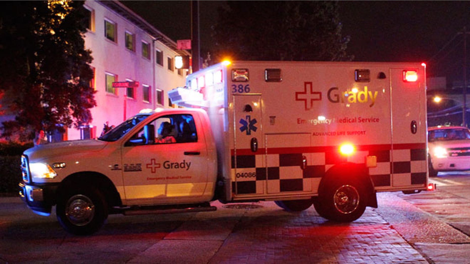 An ambulance transporting Amber Joy Vinson, a U.S. nurse who has Ebola, arrives at Emory University Hospital in Atlanta, Georgia October 15, 2014. Vinson, the second Texas nurse who had contracted Ebola, was sent to Emory on Wednesday after being transferred from Texas Presbyterian Hospital. She had treated Liberian patient Thomas Eric Duncan, who died of Ebola and was the first patient diagnosed with the virus in the United States.