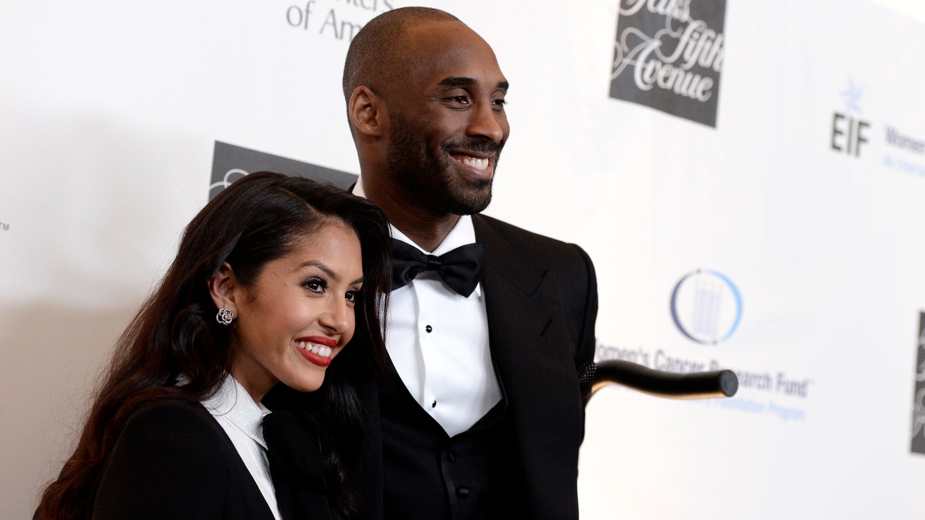 Los Angeles Lakers guard Kobe Bryant, right, and his wife Vanessa Bryant arrive at "An Unforgettable Evening" benefiting EIF's Women's Cancer Research Fund at The Beverly Wilshire on Thursday, May 2, 2013, in Beverly Hills, Calif. (Photo by Dan Steinberg/Invision/AP)