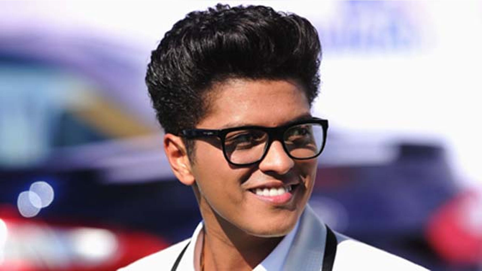 arrives at the BET Awards '11 held at the Shrine Auditorium on June 26, 2011 in Los Angeles, California.