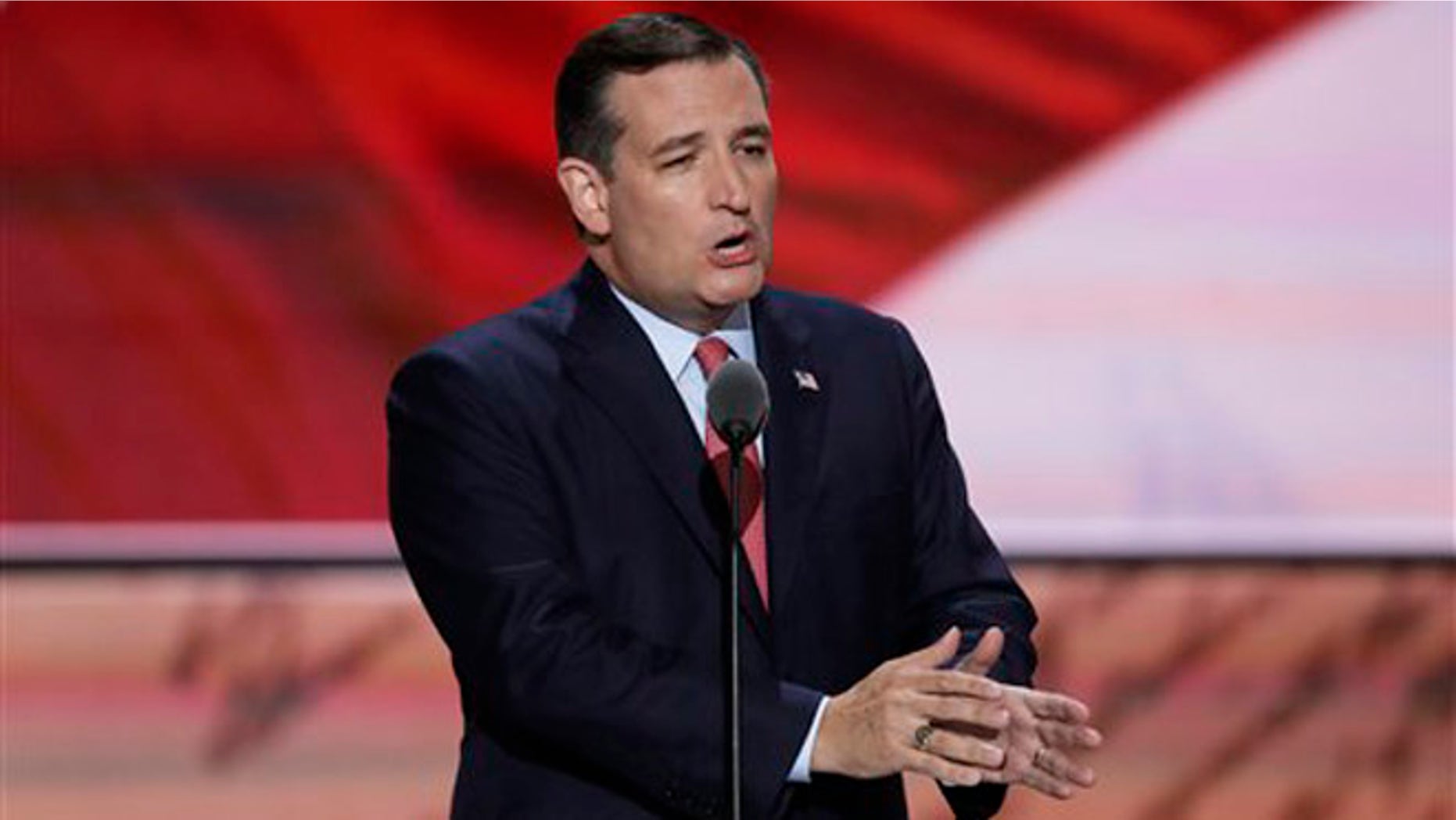 El senador republicano Ted Cruz, de Texas, habla durante el tercer dÃa de la Convención Nacional Republicana en Cleveland, el miércoles 20 de julio de 2016. (AP Foto/J. Scott Applewhite)