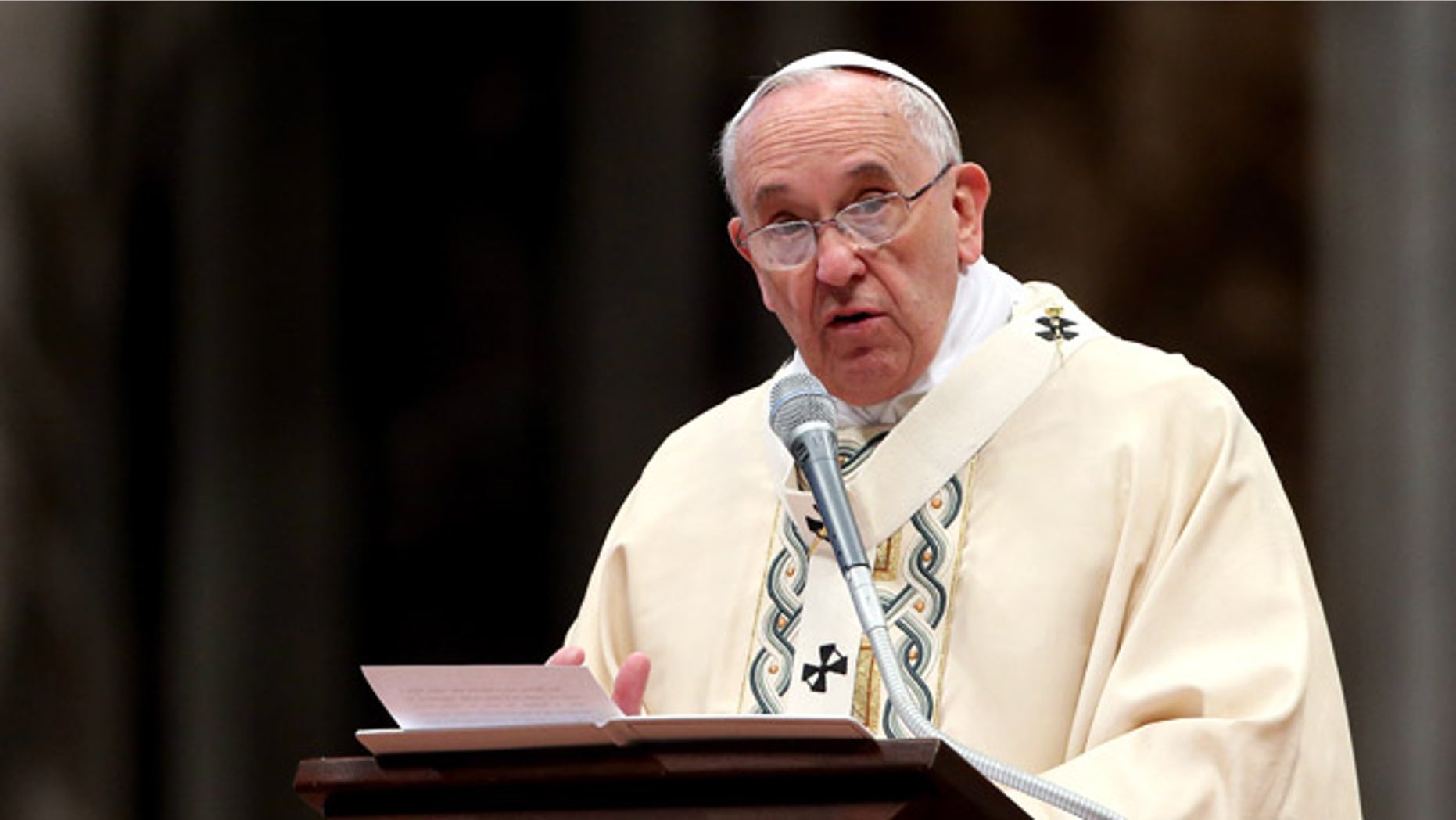 VATICAN CITY, VATICAN - JANUARY 06: Pope Francis delivers his homily during the Epiphany Mass at St. Peter's Basilica on January 6, 2015 in Vatican City, Vatican. During his homily, the Pope Francis focused on the journey taken by the three wise men, which is celebrated today, and encouraged Catholics to keep a strong faith. (Photo by Franco Origlia/Getty Images)