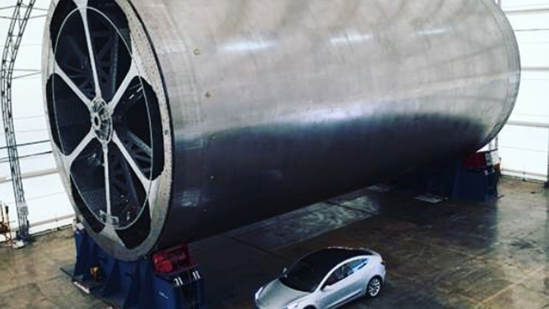 The CEO of SpaceX, Elon Musk, posted a picture of a part of his BFR project. He positioned a car nearby to apparently show scale.