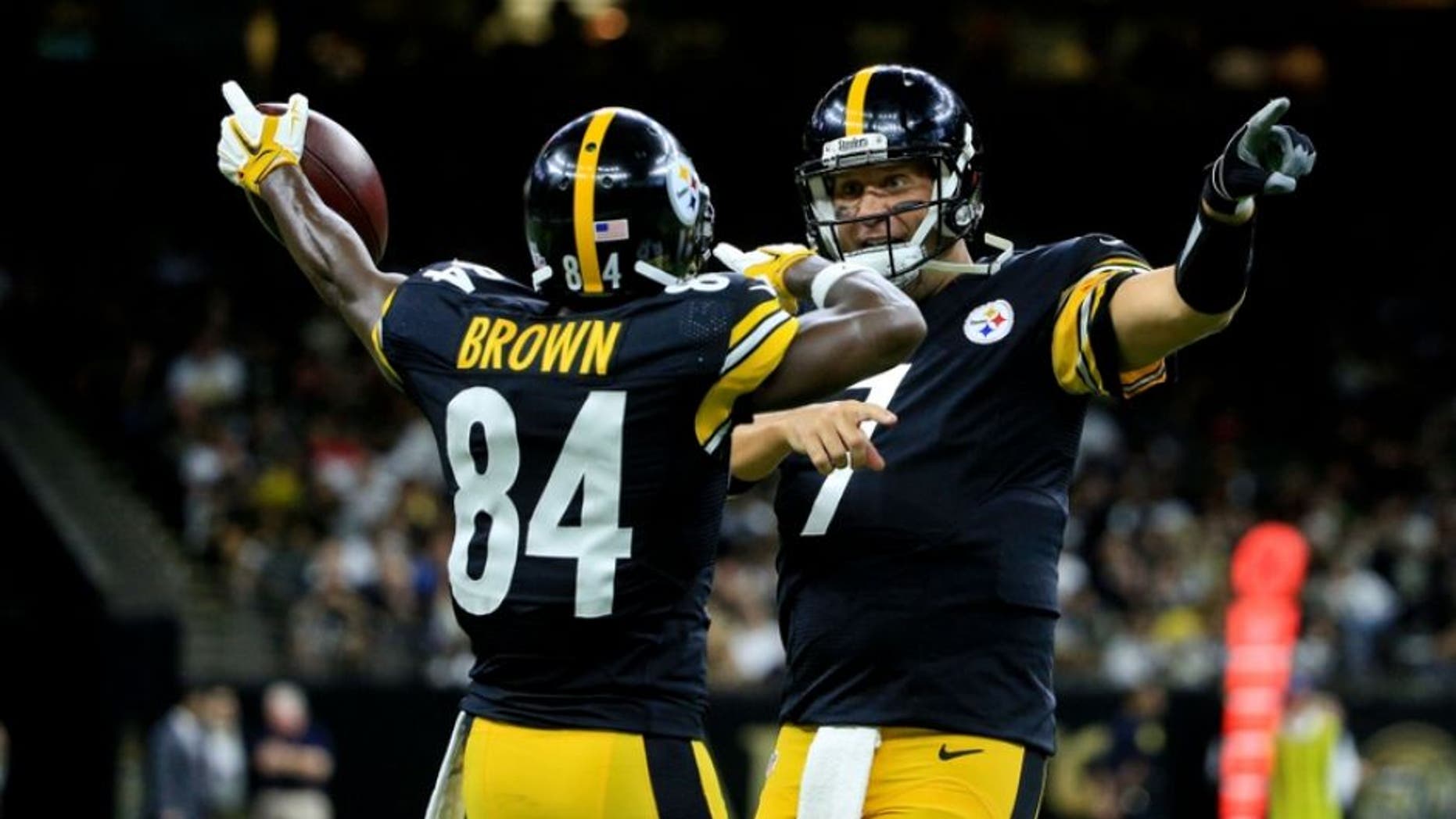 Aug 26, 2016; New Orleans, LA, USA; Pittsburgh Steelers quarterback Ben Roethlisberger (7) celebrates after a touchdown with wide receiver Antonio Brown (84) during the first half of a preseason game against the New Orleans Saints at Mercedes-Benz Superdome. Mandatory Credit: Derick E. Hingle-USA TODAY Sports