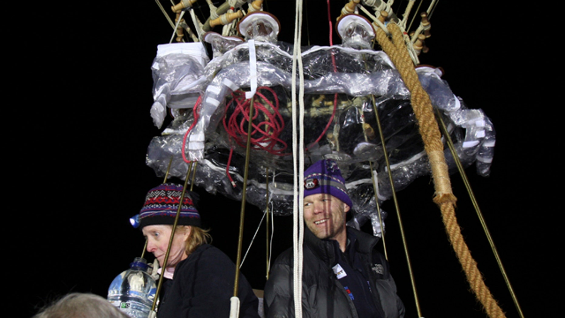 Sept. 25: Balloonists Carol Rymer Davis and Richard Abruzzo launch for the Gordon Bennett gas balloon race at Bristol, England.