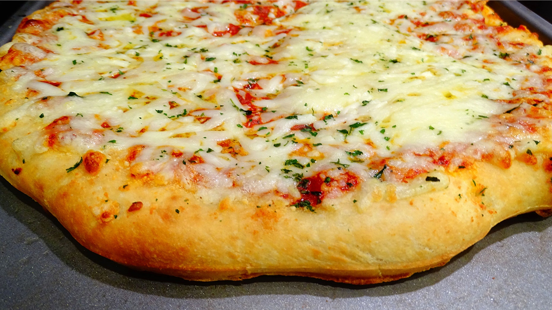Skip delivery and try ordering pizza from a vending machine next time you're in Japan.