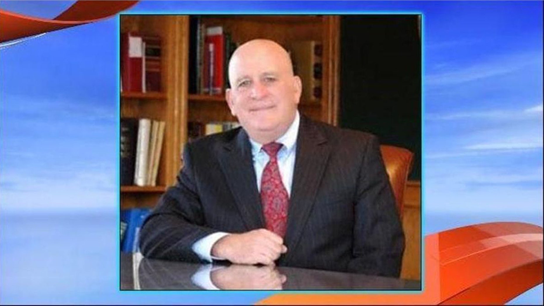 Police in Palm Beach Gardens, Fla., say they have foiled Alan Abrahamson's attempt to make his suicide look like a murder.