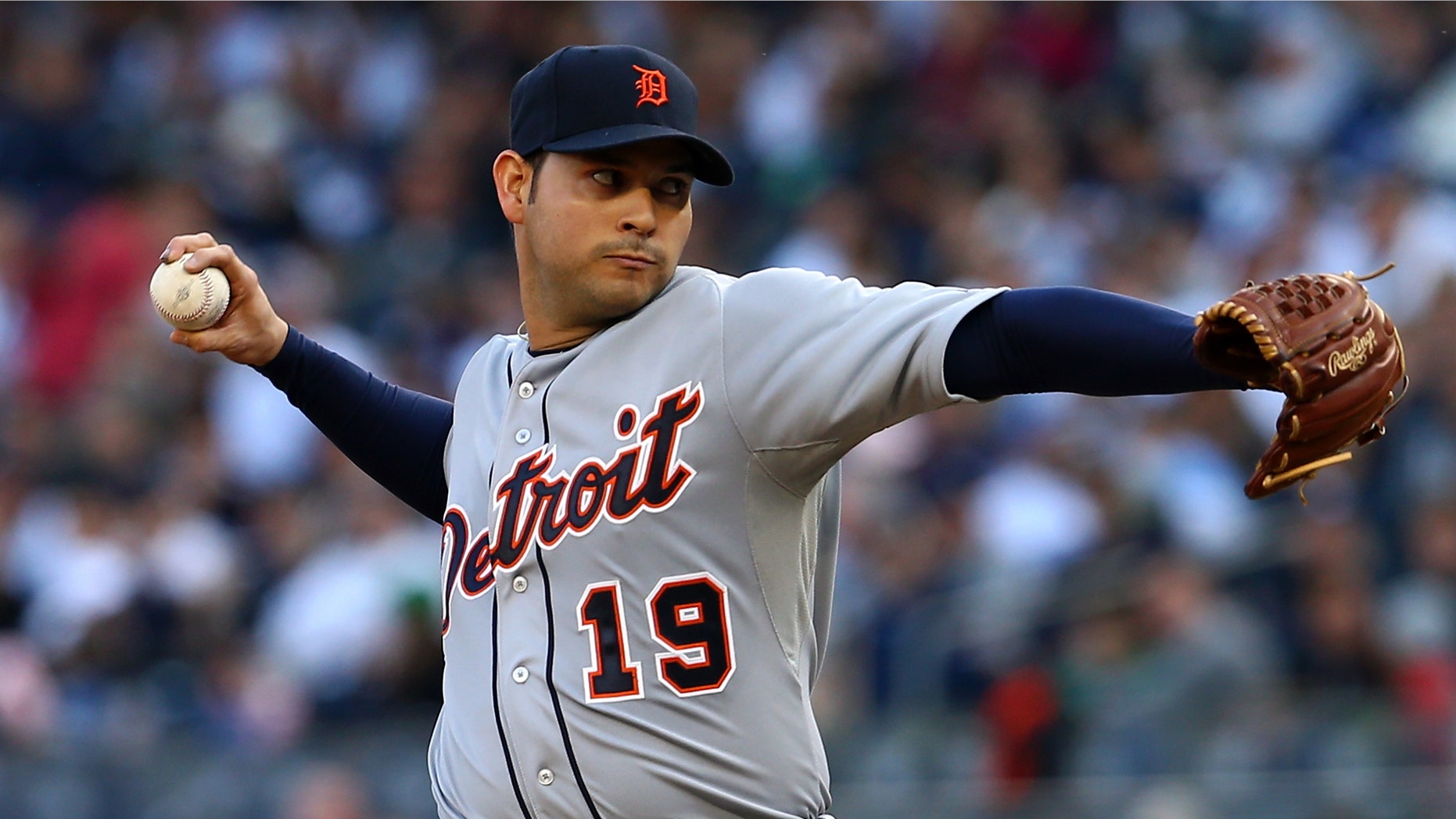 NEW YORK, NY - OCTOBER 14: Anibal Sanchez #19 of the Detroit Tigers throws a pitch against the New York Yankees during Game Two of the American League Championship Series at Yankee Stadium on October 14, 2012 in the Bronx borough of New York City. (Photo by Alex Trautwig/Getty Images)