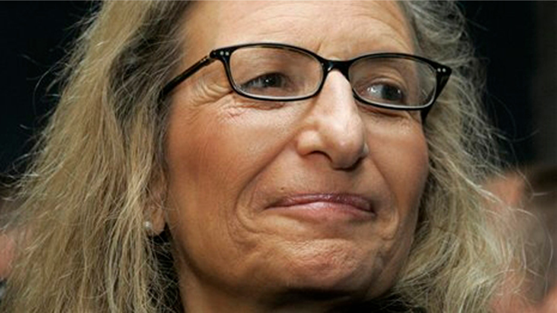 Oct. 29, 2009: U.S. photographer Annie Leibovitz poses for the media, prior to a media tour through her exhibition "Annie Leibovitz - A Photographer's Life 1990 - 2005", at Kunsthaus Gallery in Vienna.