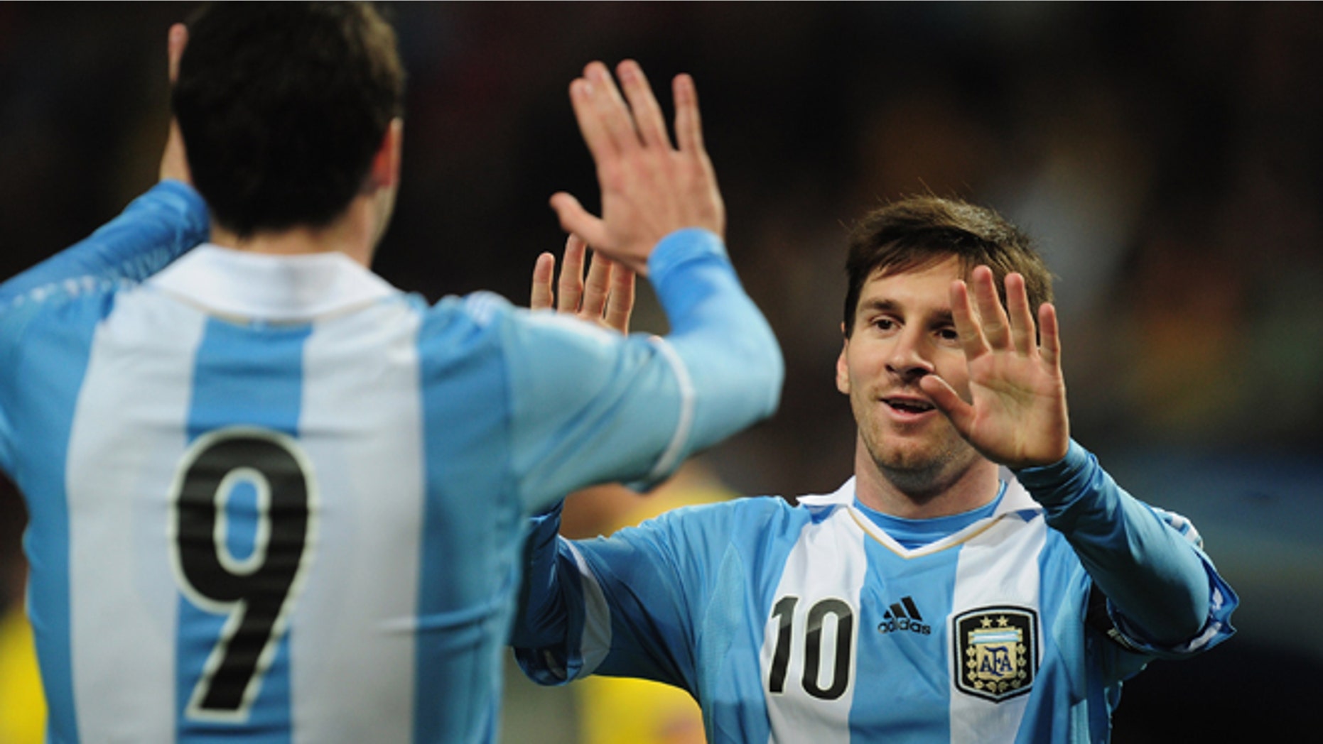 STOCKHOLM, SWEDEN - FEBRUARY 06: Lionel Messi of Argentina in action during the International Friendly match between Sweden and Argentina at the Friends Arena on February 6, 2013 in Stockholm, Sweden. (Photo by Jamie McDonald/Getty Images)