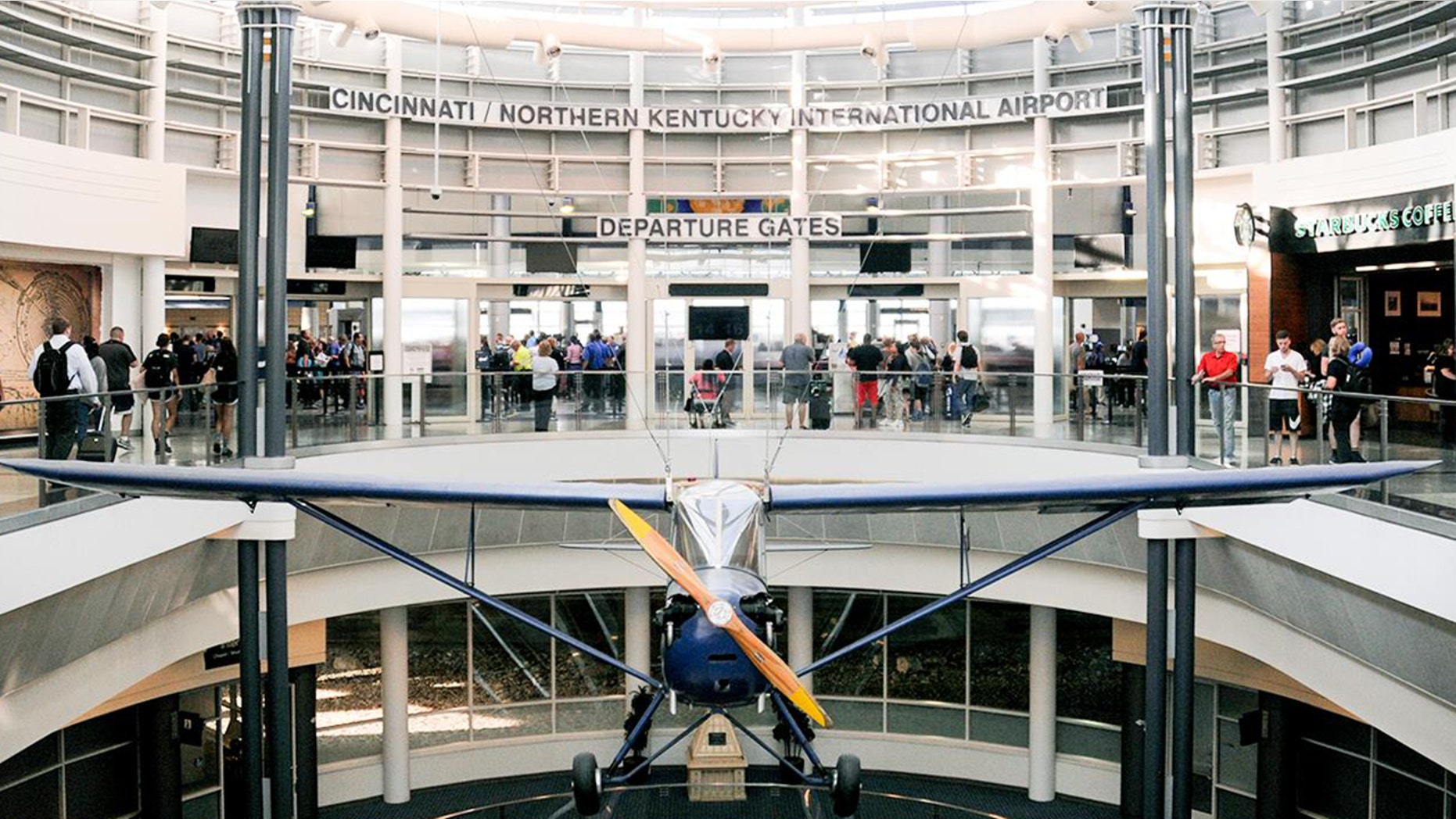 An Ohio man called in a bomb threat to avoid missing his flight and now he is going to jail.