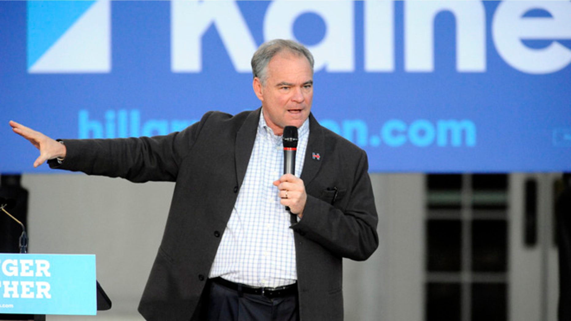 Democratic vice presidential candidate Sen. Tim Kaine talks to the crowd during a rally at Davidson College in Davidson, N.C., Wednesday, Oct. 12, 2016. (David T. Foster III/The Charlotte Observer via AP)