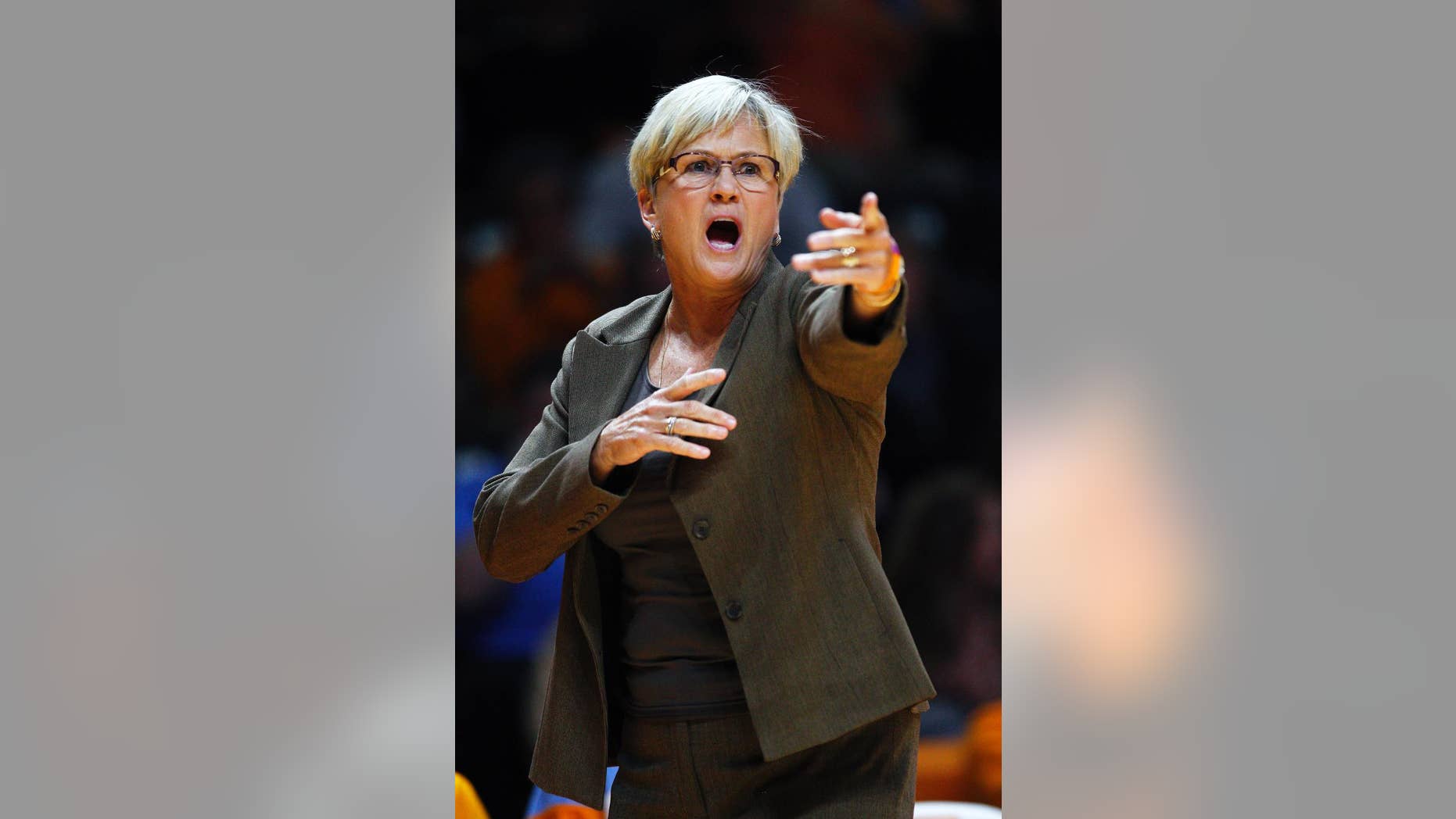 Tennessee head coach Holly Warlick directs her players in the first half of an NCAA college basketball game against Carson Newman, Sunday, Nov. 9, 2014, in Knoxville, Tenn. (AP Photo/Wade Payne)