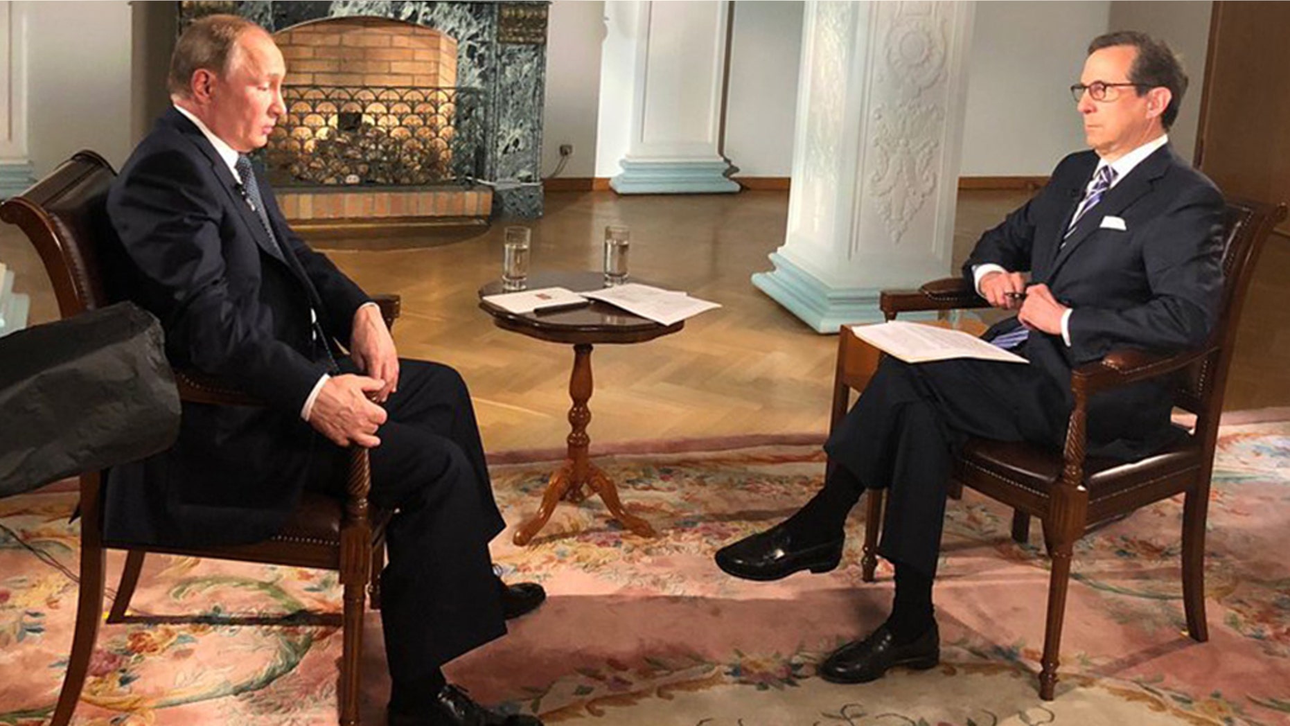 Fox News host Chris Wallace received praise for a recent interview with Russian President Vladimir Putin.