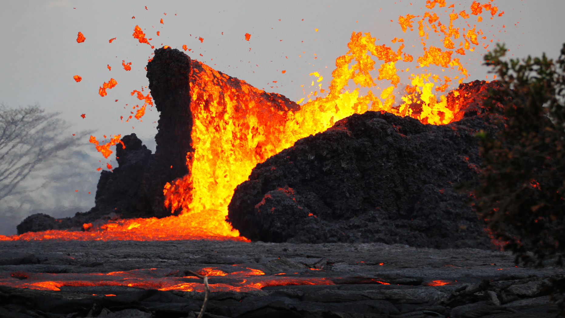 The Latest 3 lava  flows now reaching ocean off Hawaii 