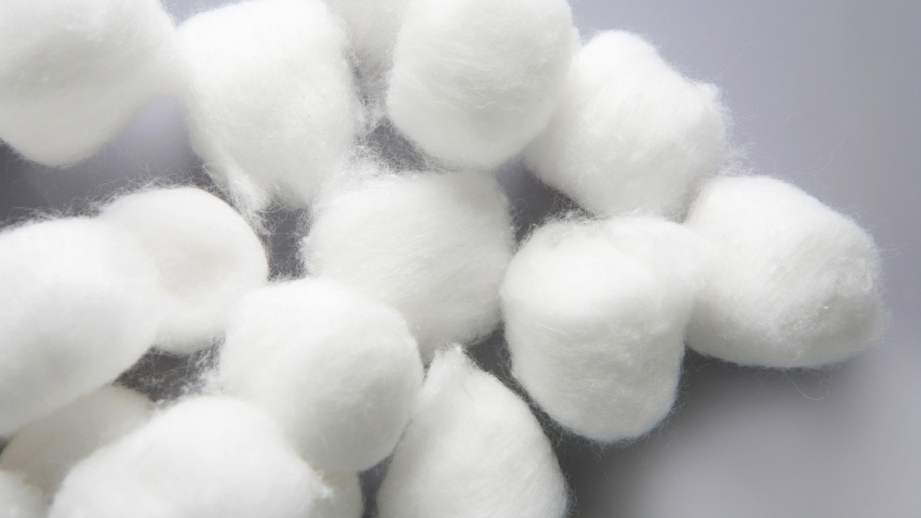 Models eating cotton balls to lose weight is dangerous and