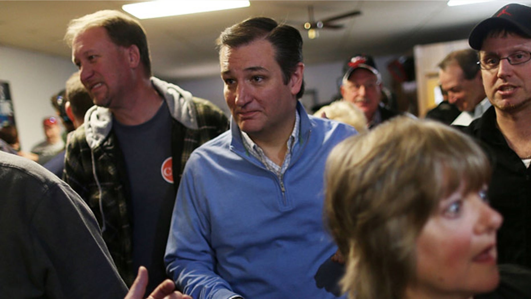 RINGSTED, IA - JANUARY 29: Republican presidential candidate Sen. Ted Cruz (R-TX) greets people during a campaign event at 3 Generations Bar & Grill on January 29, 2016 in Ringsted, Iowa. Cruz is in Iowa trying to gain support ahead of the state's February 1 caucuses. (Photo by Joe Raedle/Getty Images)