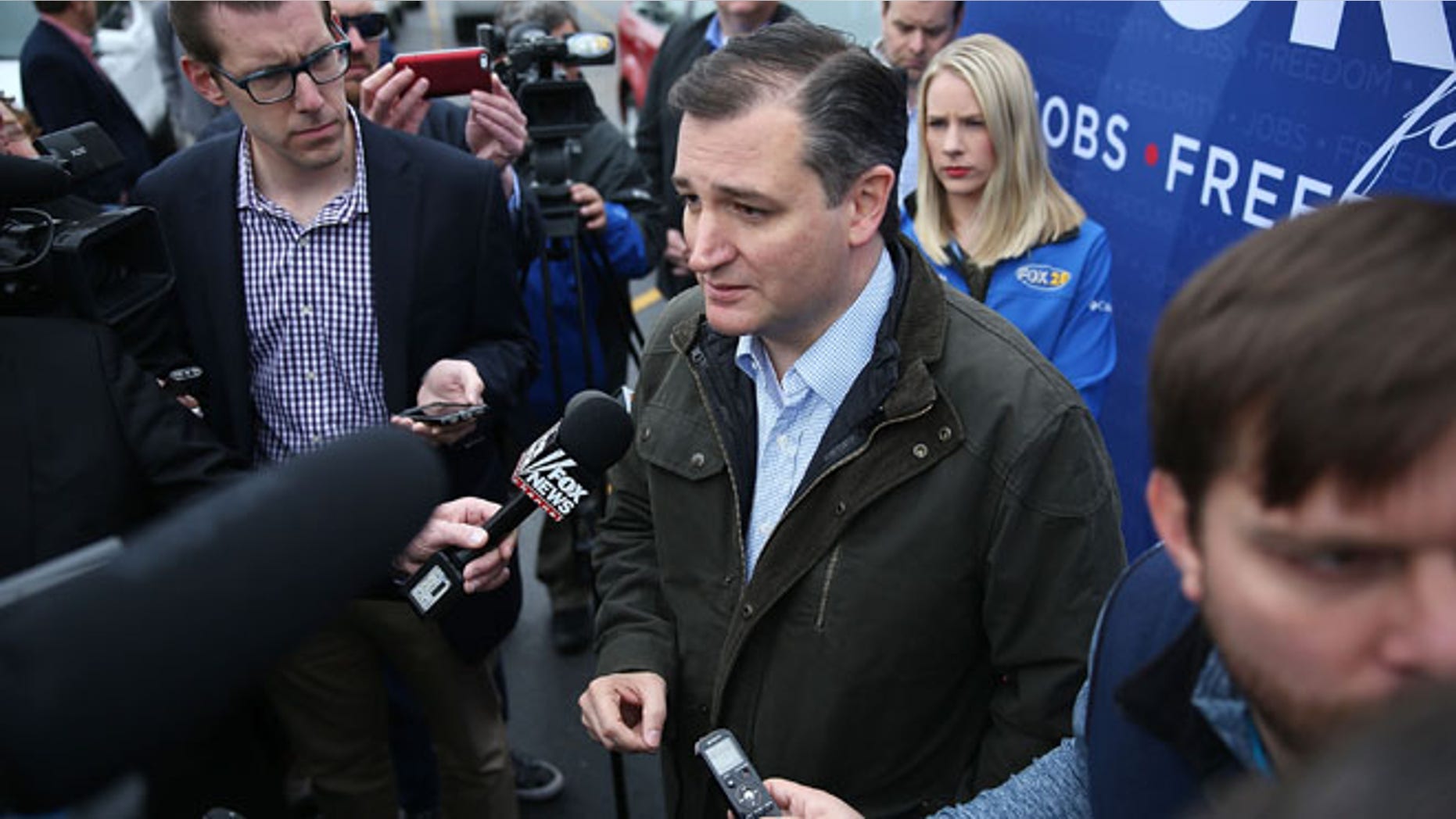 OSCEOLA, IN - MAY 02: Republican presidential candidate Sen. Ted Cruz (R-TX) speaks with the media during a campaign stop at the Bravo Cafe on May 2, 2016 in Osceola, Indiana. Cruz continues to campaign leading up to the state of Indiana's primary day on Tuesday. (Photo by Joe Raedle/Getty Images)
