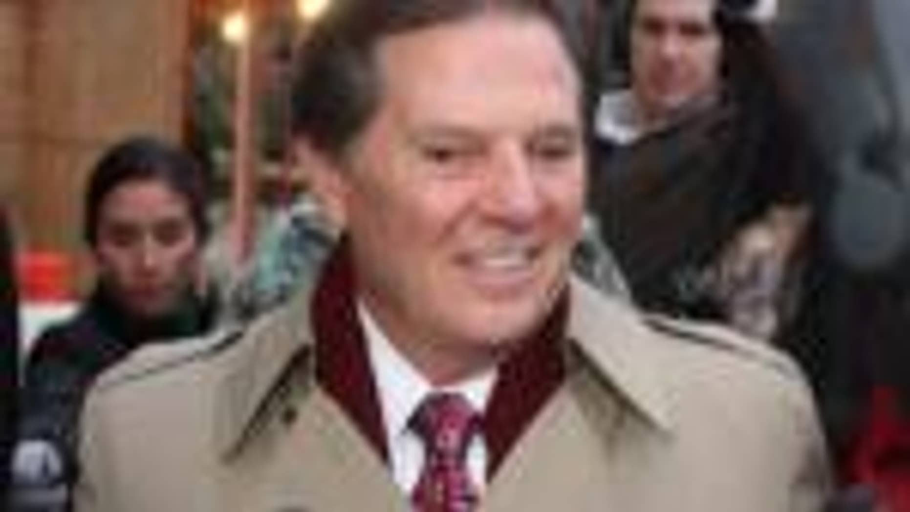 Former House Majority Leader Tom DeLay leaves the Travis Co. Jail after posting an appeals bond in Austin, Texas (AP photo)