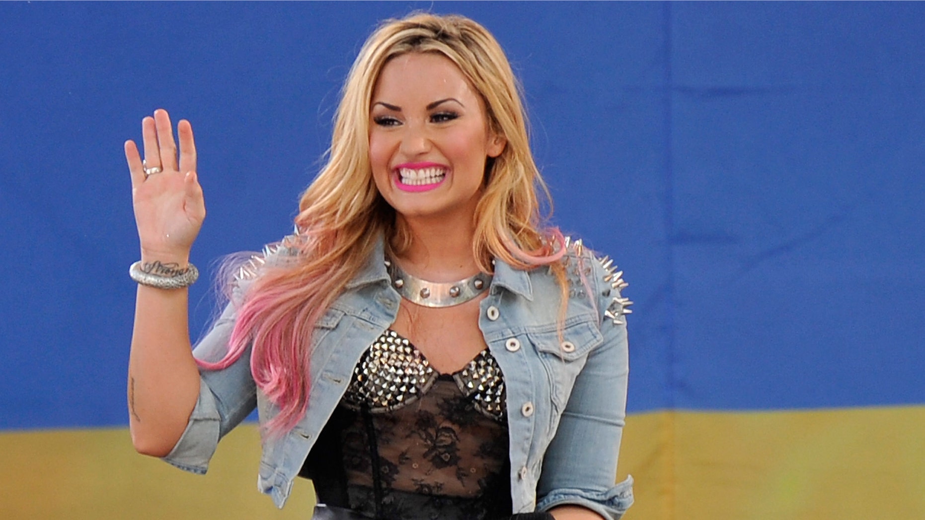 NEW YORK, NY - JULY 06: Singer Demi Lovato performs on ABC's "Good Morning America" at Rumsey Playfield, Central Park on July 6, 2012 in New York City. (Photo by Stephen Lovekin/Getty Images)