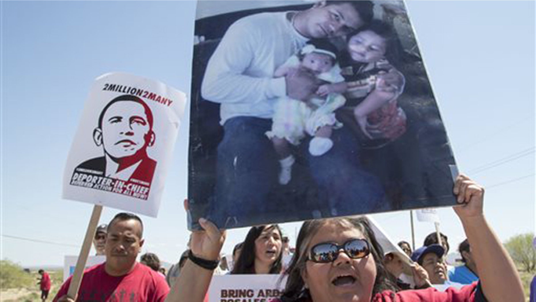 (AP Photo/The Republic, Nick Oza)
