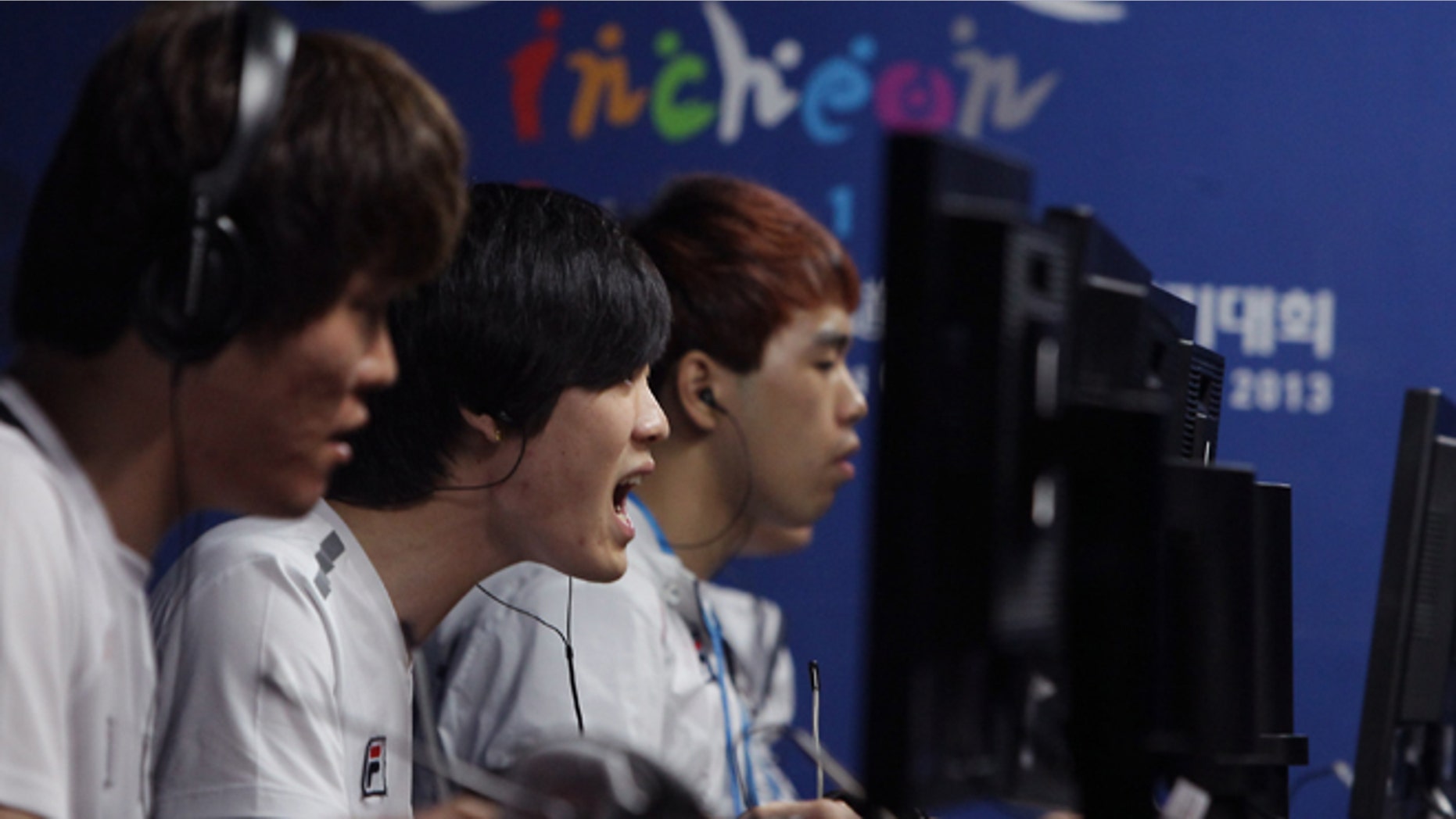 INCHEON, SOUTH KOREA - JULY 01: Team South Korea compete in the s-Sports, Specialforce final against Chinese Taipei at the Samsan World Gymnasium during day three of the 4th Asian Indoor & Martial Arts Games on July 1, 2013 in Incheon, South Korea. (Photo by Chung Sung-Jun/Getty Images)