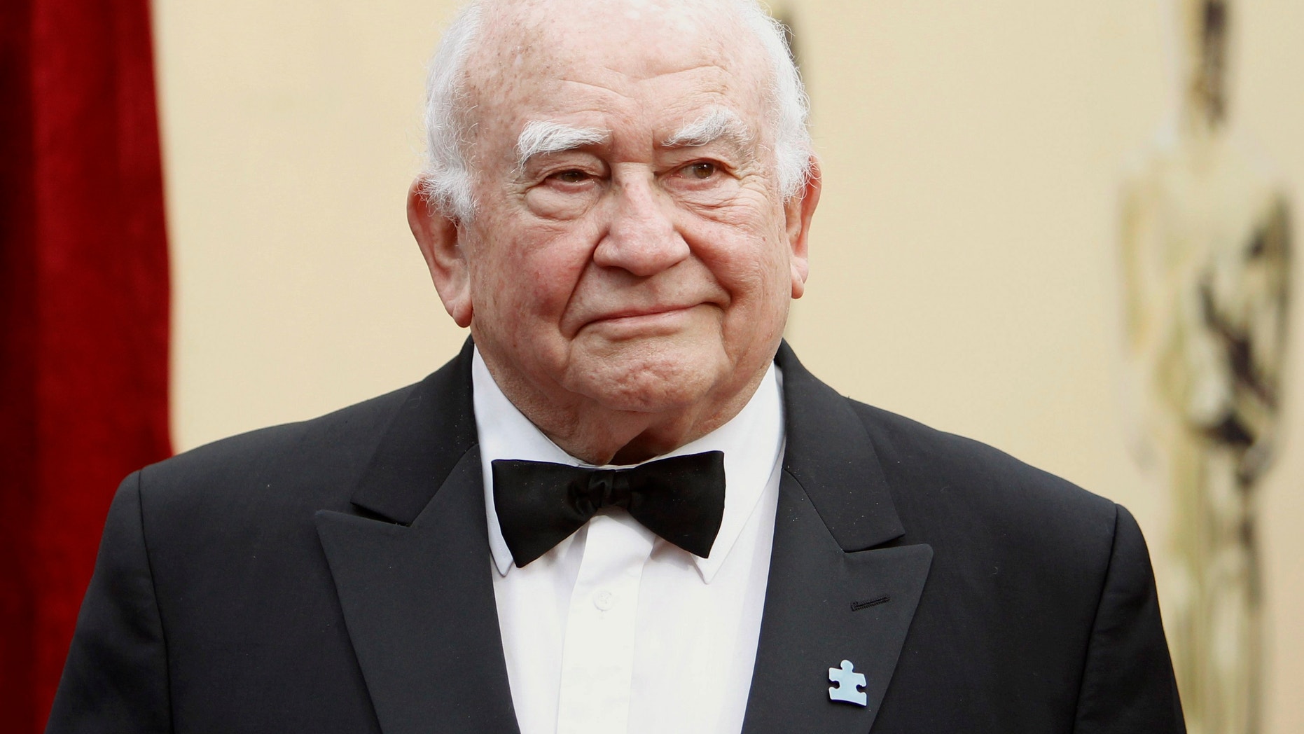 Actor Ed Asner arrives at the 82nd Academy Awards in Hollywood, March 7, 2010.