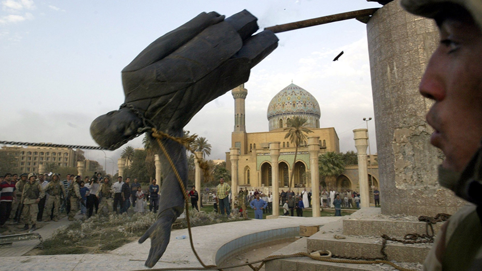 What Happened To Saddams Hand Marine Vets Seeking Statue Part They