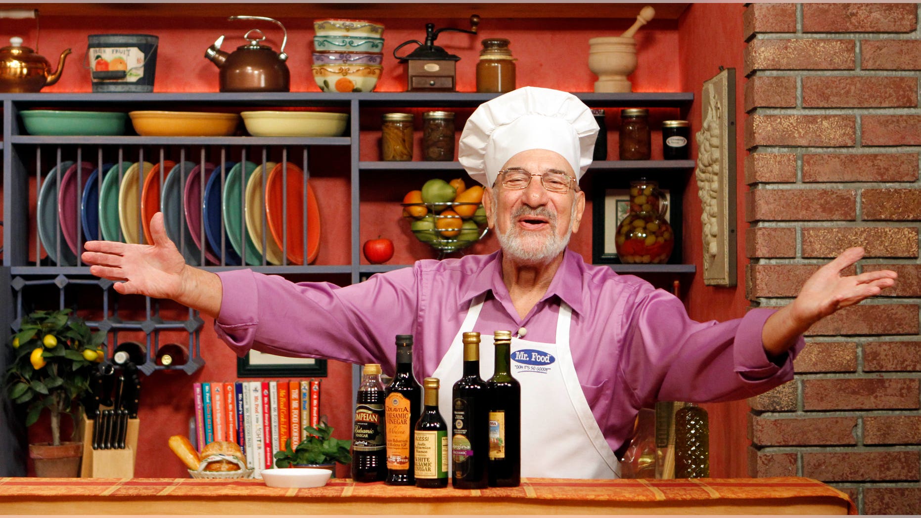In this photo taken Thursday, Oct. 14, 2010, Art Ginsburg, known as Mr. Food, is shown during TV rehearsal in Fort Lauderdale, Fla. Art Ginsburg has spent the past 30 years quietly turning himself into an unlikely food celebrity. (AP Photo/Alan Diaz)