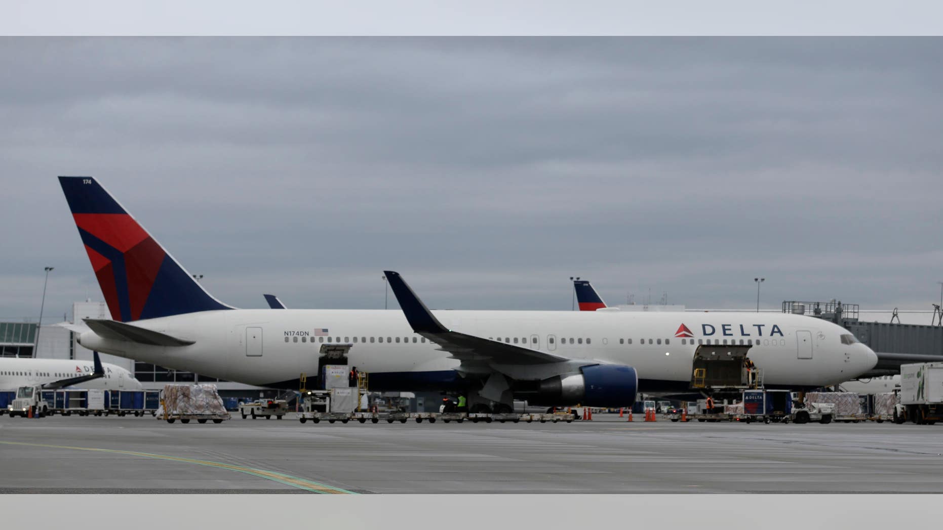 A four-hour Delta flight between the Dominican Republic and New York ended up taking 30 long, puke-filled hours.
