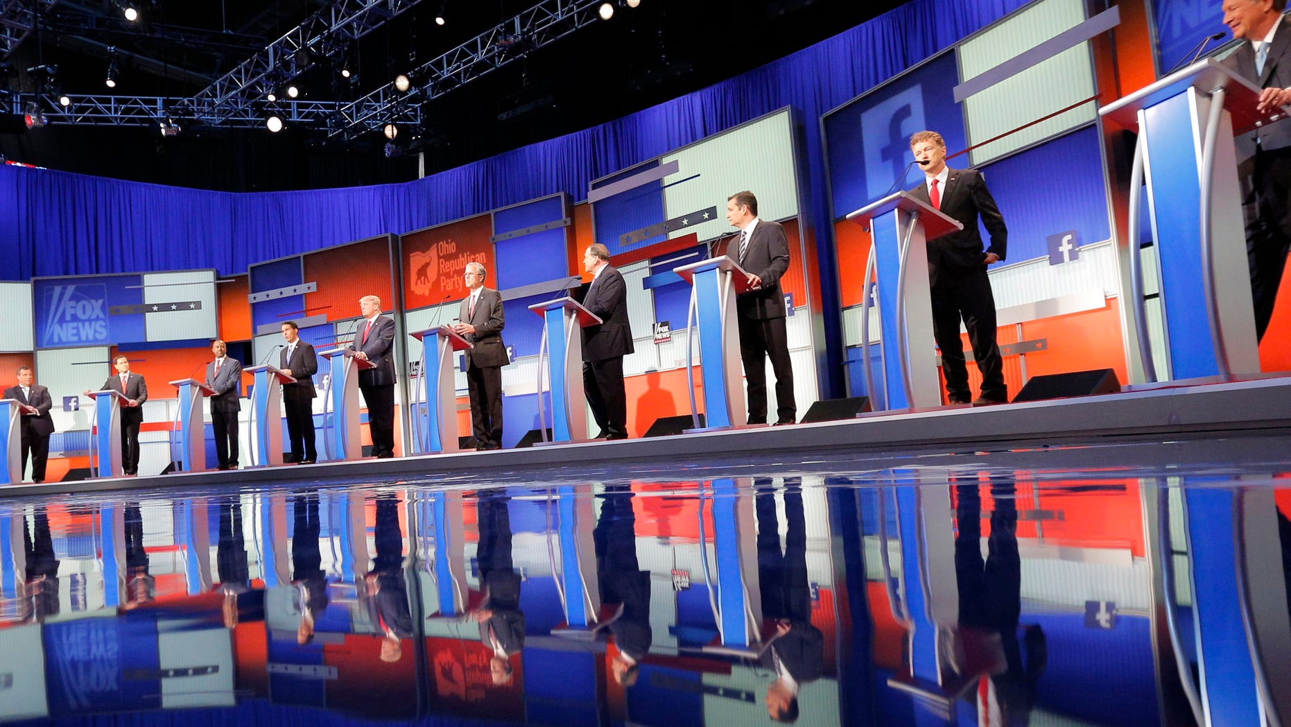 Ten Republican 2016 U.S. presidential candidates debate at the first official Republican presidential candidates debate of the 2016 U.S. presidential campaign in Cleveland, Ohio, August 6, 2015.