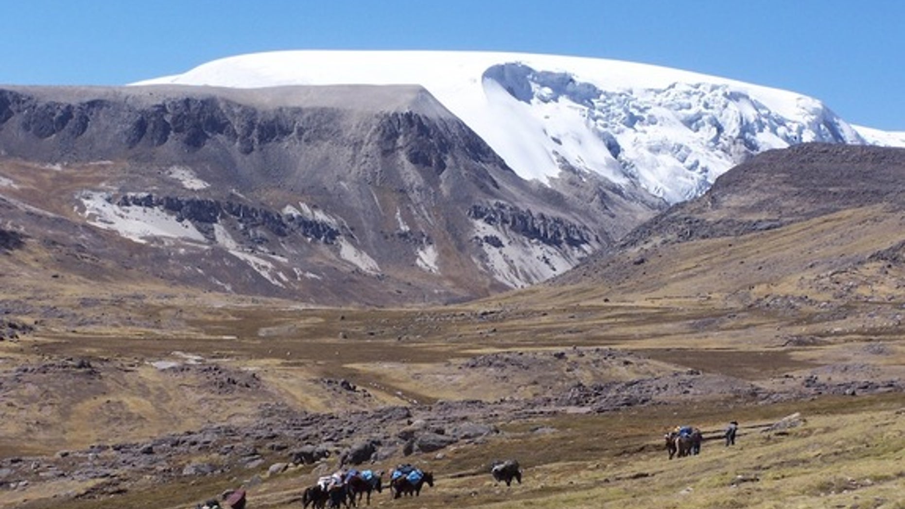 In the north dome of the Quelccaya Ice Cap, scientists found evidence for human-caused air pollution that predates the Industrial Revolution by more than 200 years.