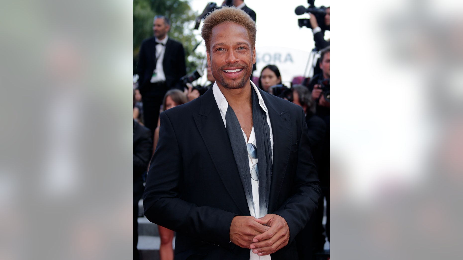 Actor Gary Dourdan arrives on the red carpet for the screening of the film "Mud", in competition at the 65th Cannes Film Festival, May 26, 2012. REUTERS/Eric Gaillard (FRANCE - Tags: ENTERTAINMENT) - RTR32O57