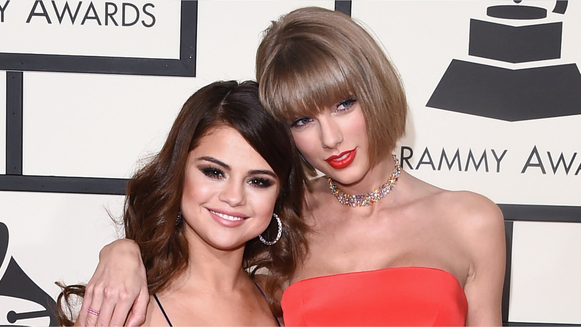 LOS ANGELES, CA - FEBRUARY 15: Musicians Selena Gomez (L) and Taylor Swift attend The 58th GRAMMY Awards at Staples Center on February 15, 2016 in Los Angeles, California. (Photo by Jason Merritt/Getty Images)