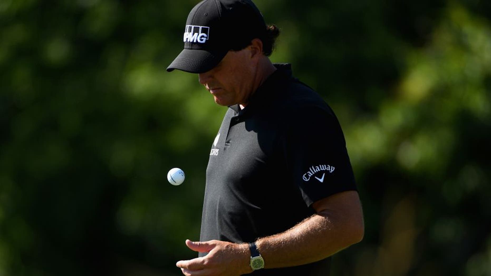 OAKMONT, PA - JUNE 17: Phil Mickelson of the United States waits on the fourth hole during the second round of the U.S. Open at Oakmont Country Club on June 17, 2016 in Oakmont, Pennsylvania. (Photo by Ross Kinnaird/Getty Images)