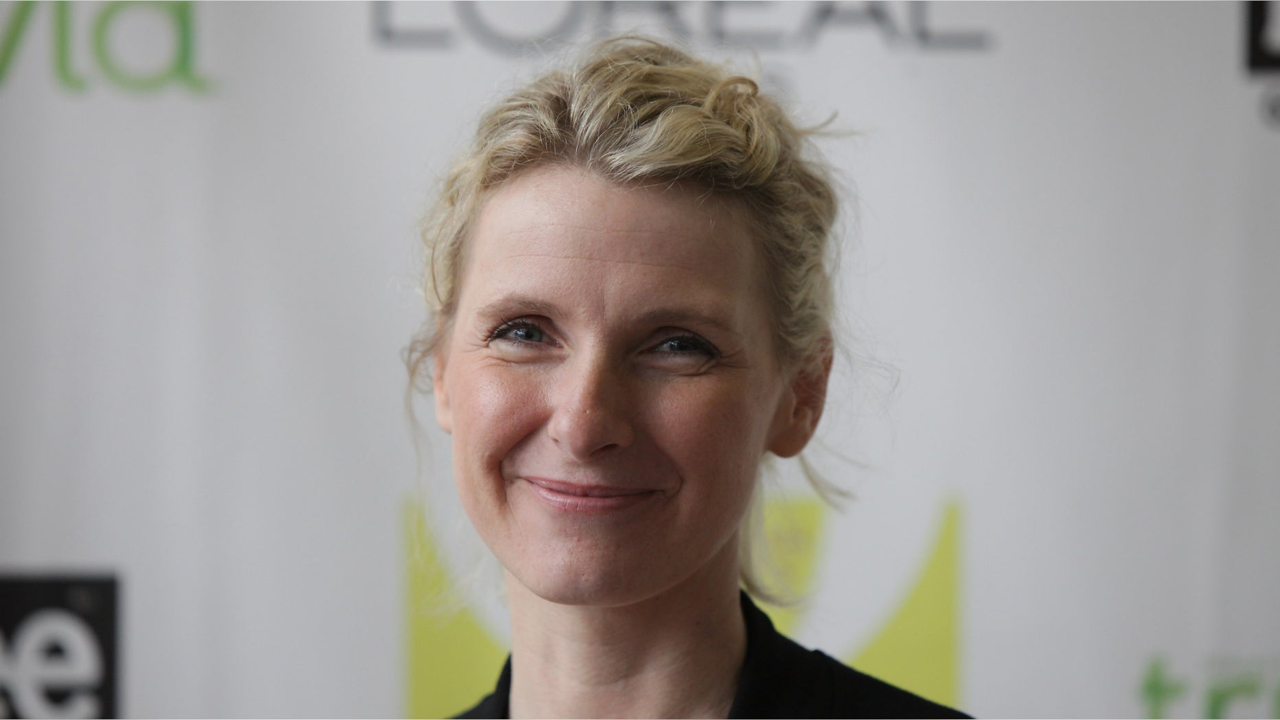 NEW YORK - MAY 08: Author Elizabeth Gilbert attends the "O, The Oprah Magazine" 10th anniversary Live Your Best Life event at the Jacob Javitz Center on May 8, 2010 in New York City. (Photo by Neilson Barnard/Getty Images)