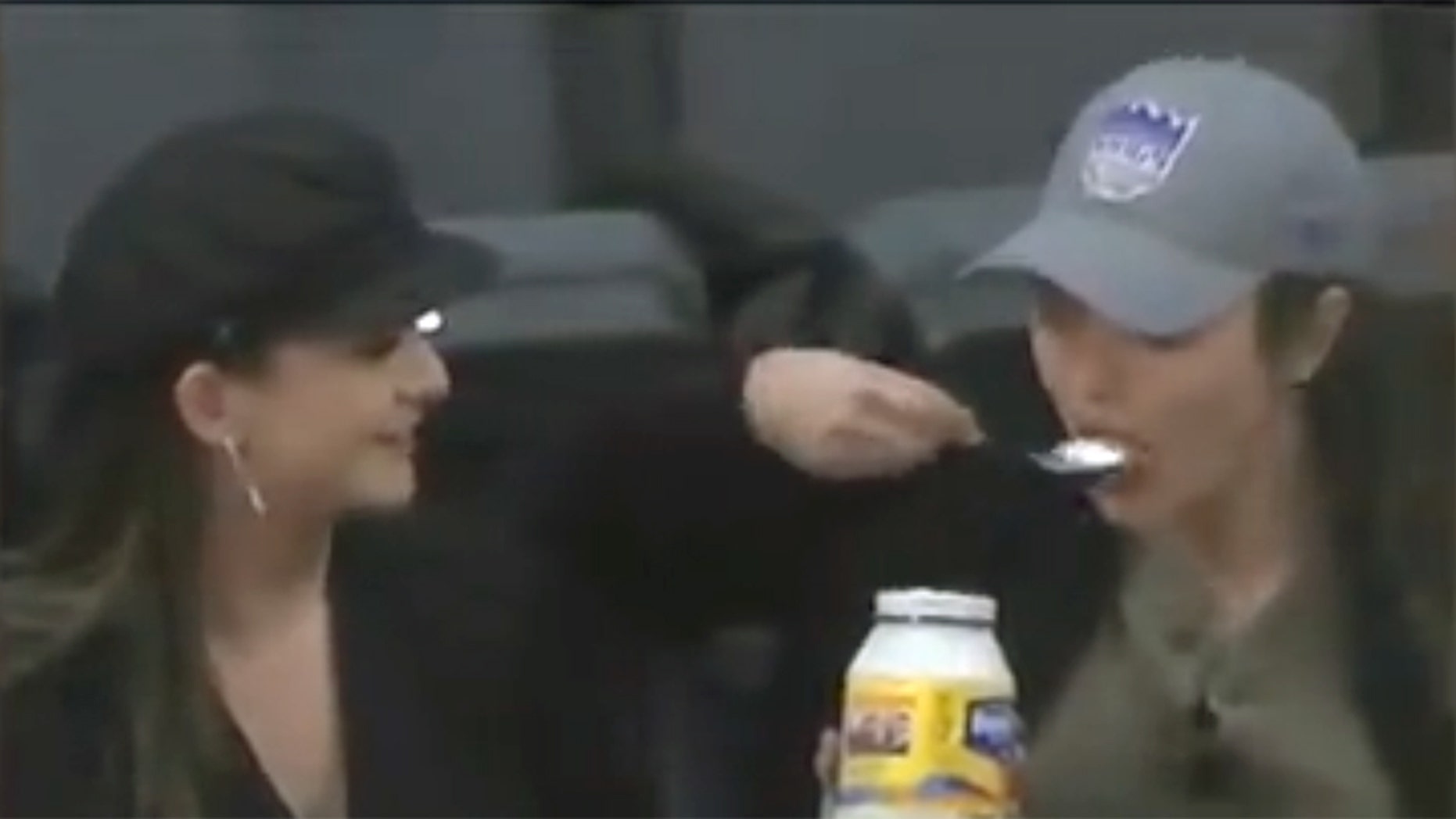 In a video that has gone viral on Twitter, a spectator at the Detroit Pistons verse Sacramento Kings game Monday night was spotted eating mayonnaise.