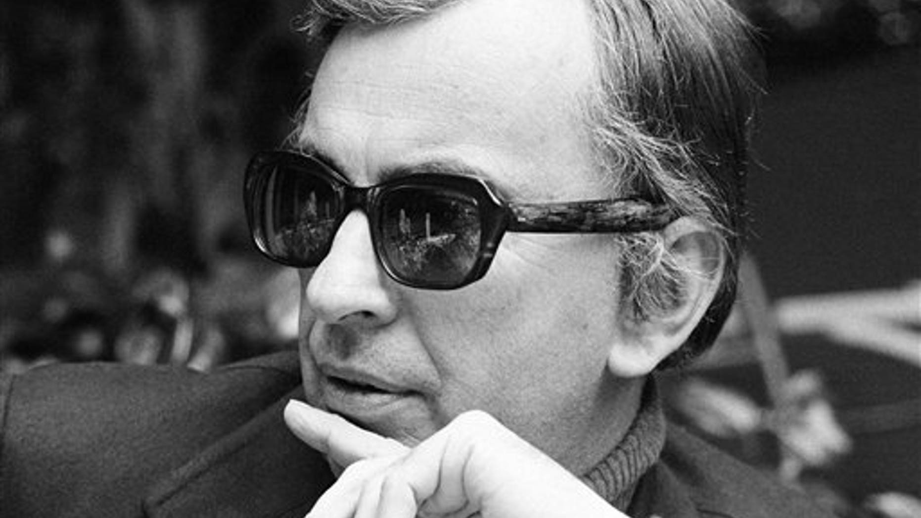 FILE -Author Gore Vidal tosses barbs in all directions as he discusses Hollywood unions, politics, lecturing and publicizing books during an interview in Los Angeles.