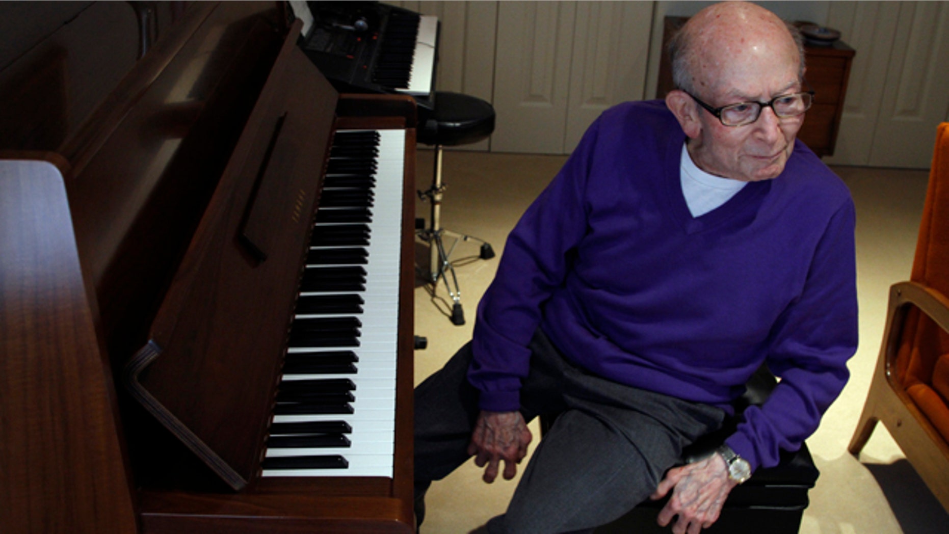 Oct. 17, 2013: Dr. George Horner speaks to the Associated Press at his home in Newtown Square, Pa.