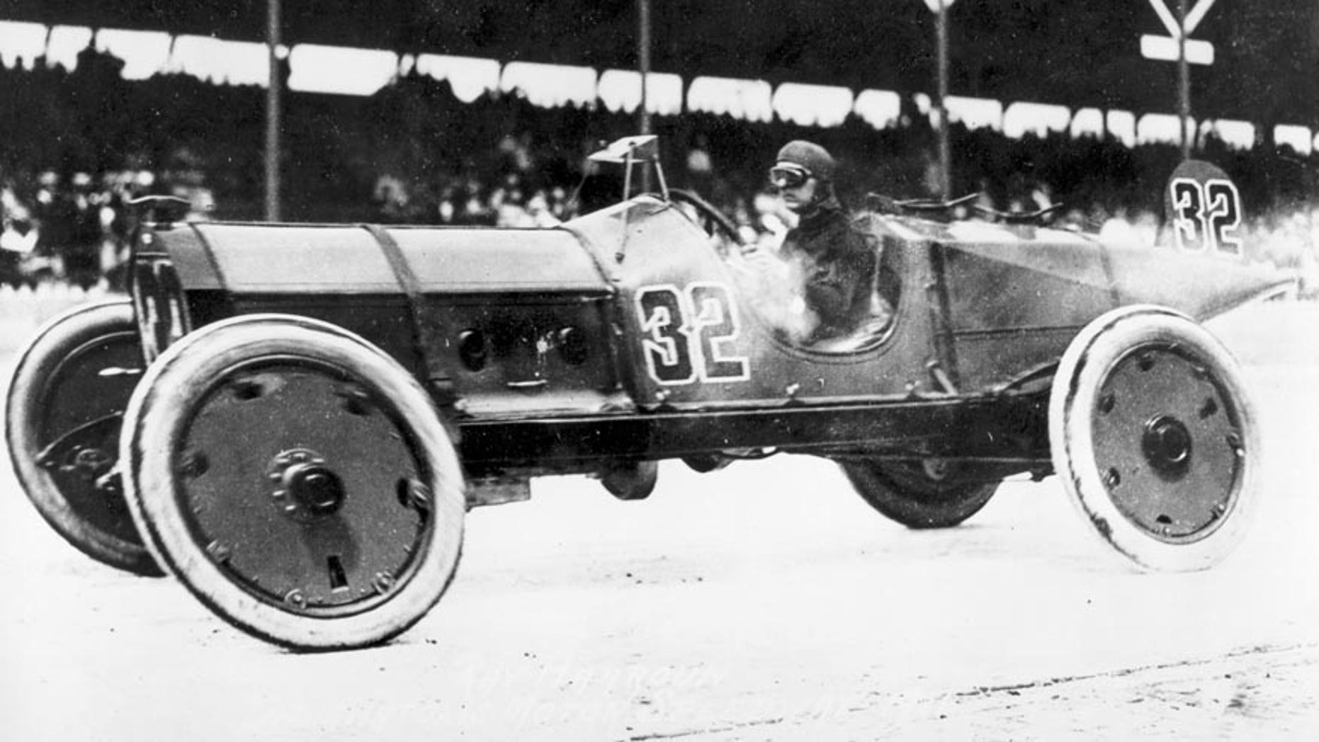 Ray Harroun races in the 1911 Indy 500.
