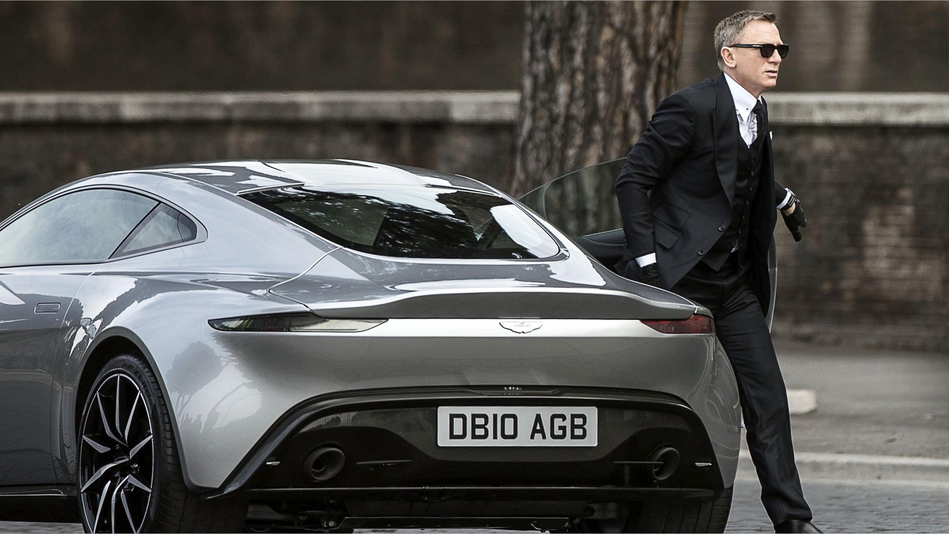 Daniel Craig during the shooting of the latest James Bond movie, "Spectre," in Rome, Feb. 21, 2015.