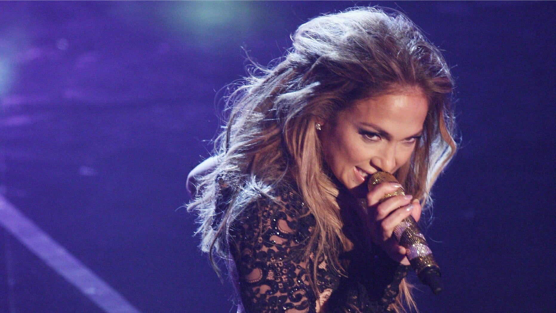 DUESSELDORF, GERMANY - OCTOBER 06: Jennifer Lopez attends the 200th 'Wetten dass..?' show at the ISS Dome on October 6, 2012 in Duesseldorf, Germany. Markus Lanz hosts his first show today, having succeeded Thomas Gottschalk, who had hosted the show since 1987 and terminated his career after an accident that left one of the show's candidates paralysed. (Photo by Mathis Wienand/Getty Images)