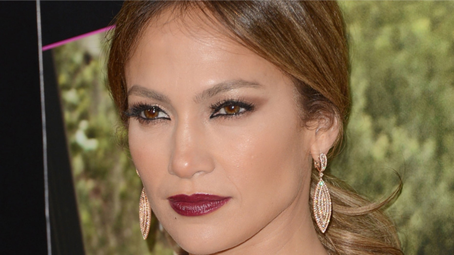 HOLLYWOOD, CA - MAY 14: Actress Jennifer Lopez attends the Los Angeles premiere of 'What To Expect When You're Expecting' at Grauman's Chinese Theatre on May 14, 2012 in Hollywood, California. (Photo by Jason Merritt/Getty Images)