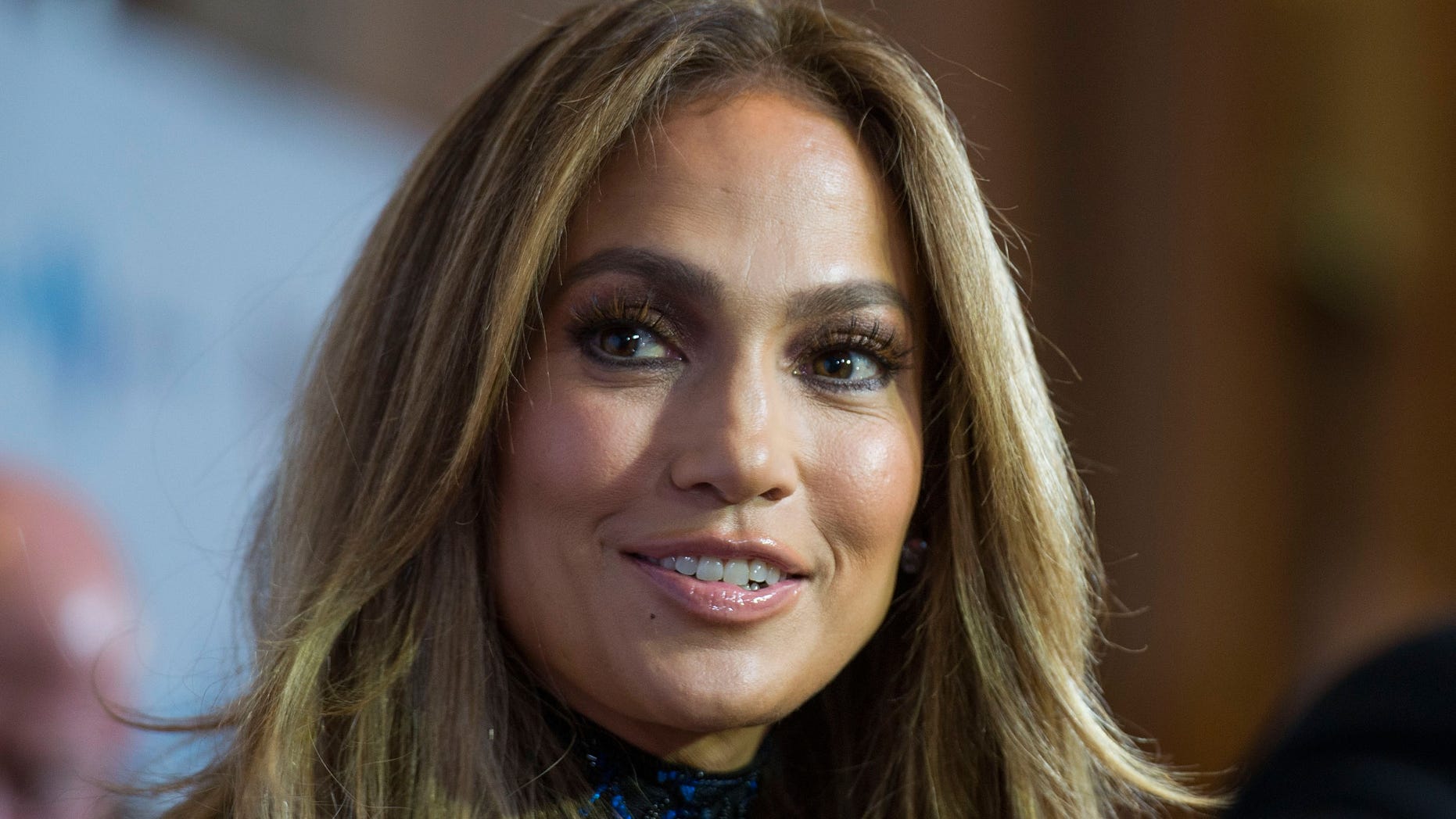 Jennifer Lopez arrives at the GLAAD Media Awards on April 12, 2014 in Beverly Hills, California.