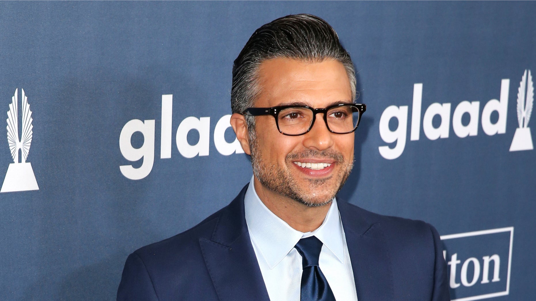 BEVERLY HILLS, CALIFORNIA - APRIL 02: Actor Jaime Camil attends the 27th Annual GLAAD Media Awards hosted by Ketel One Vodka at the Beverly Hilton on April 2, 2016 in Beverly Hills, California. (Photo by Joe Scarnici/Getty Images)