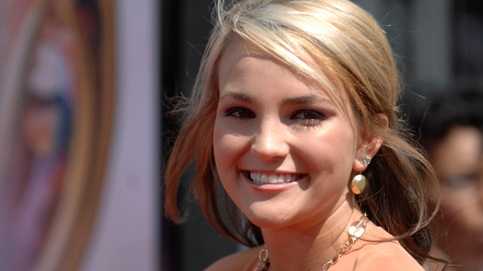 Jamie Lynn Spears attends the world premiere of "Nancy Drew" held at the Grauman's Chinese Theatre in Hollywood June 9, 2007
