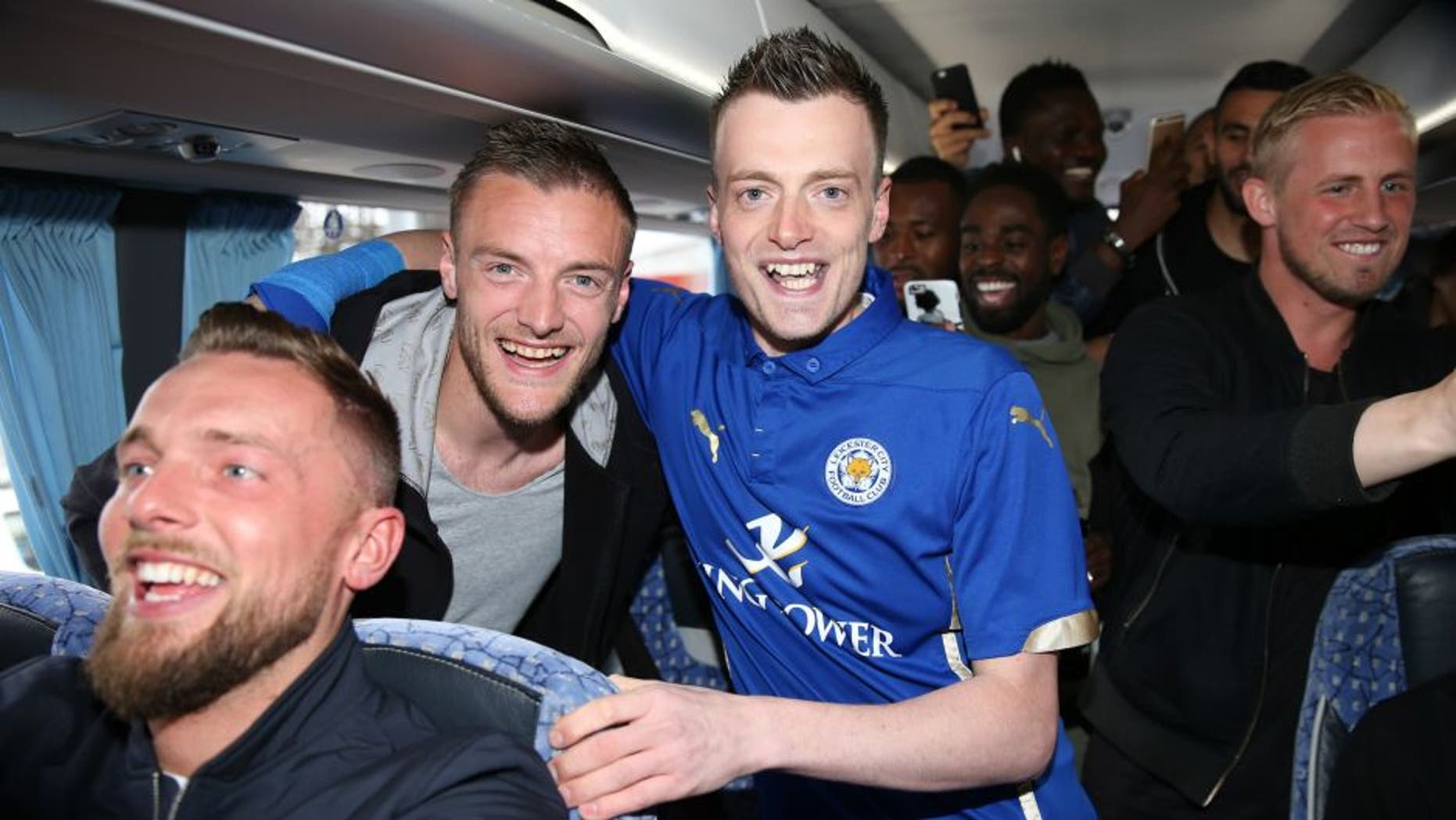 LEICESTER, ENGLAND - MAY 03: Jamie Vardy lookalike Lee Chapman joins Jamie Vardy and the Leicester City team on their way to a Premier League title celebration dinner on May 3, 2016 in Leicester, England. (Photo by Plumb Images/Leicester City FC via Getty Images)