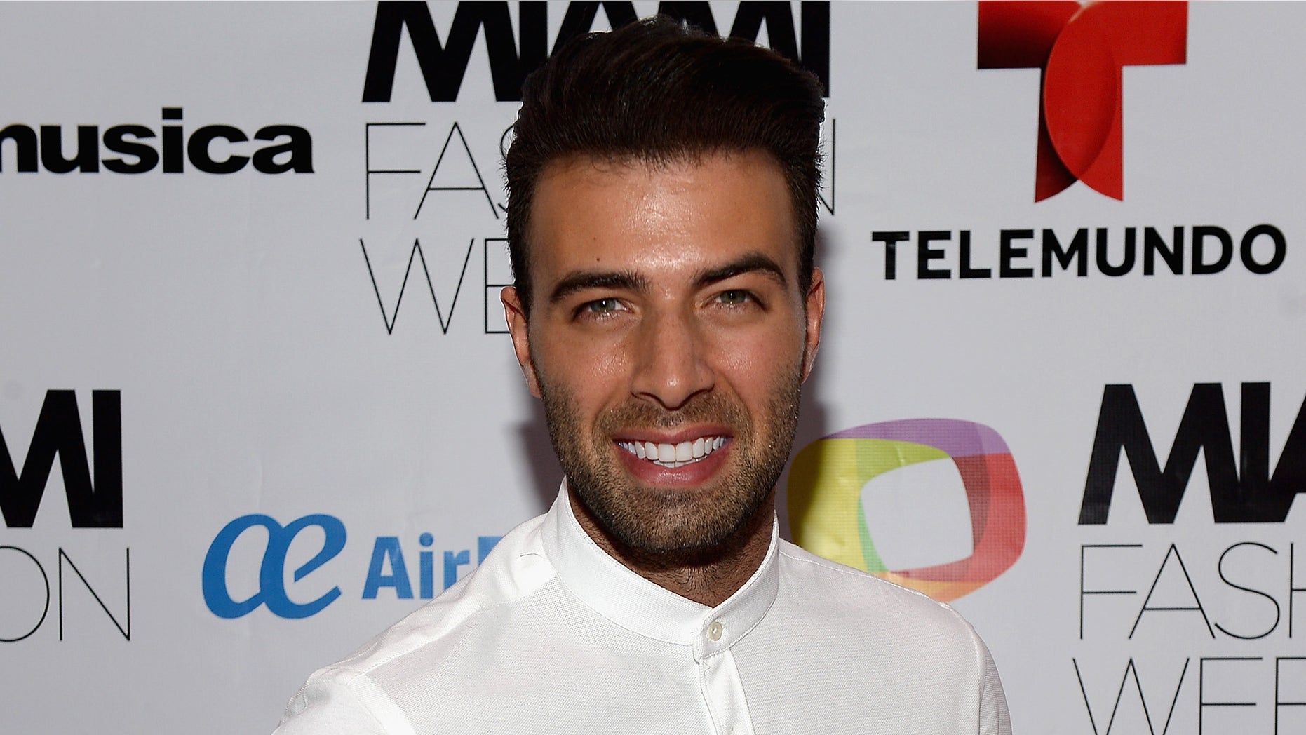 MIAMI BEACH, FL - JUNE 05: Jencarlos Canela attends Miami Fashion Week closing night party at New World Center on June 5, 2016 in Miami Beach, Florida. (Photo by Gustavo Caballero/Getty Images)